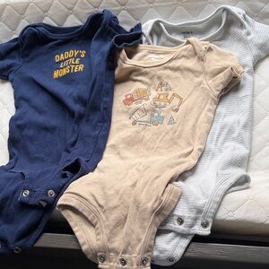 Set of 3 Carters short sleeve onesies